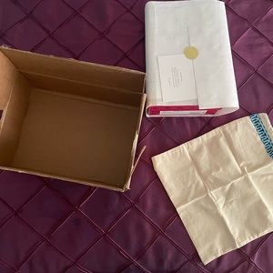 Tory Burch size 8 empty shoe box with dust bag.